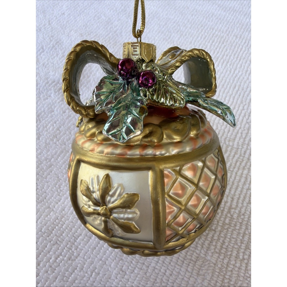 Fitz & Floyd Gold and White Design Glass Ball Ornament - Pre-Owned